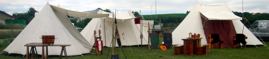 (zufälliges Kopfbild) Das Lager der Freien Bogenschützen zu Lutra auf einem privaten Lager 2011 in Essenheim im Landkreis Mainz-Bingen in Rheinland-Pfalz
